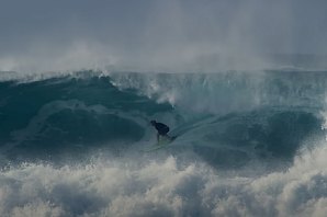 HALE&#039;IWA, uma curta de John John Florence em forma de tributo àquela onda Hawaiana