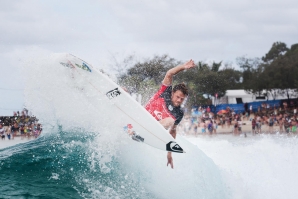 Dane vai mostrar o seu surf na primeira etapa do WCT em 2015