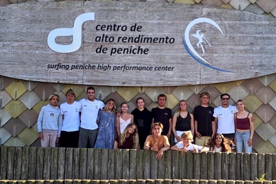 Equipa Nacional Júnior de Surf realizou estágio Sub-16 em Peniche