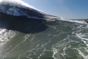 NAZARÉ COM 60 PÉS - &quot;AS GOOD AS IT GETS&quot;