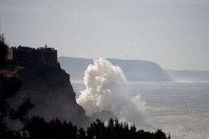 Canhão da Nazaré, dia 25 de fevereiro
