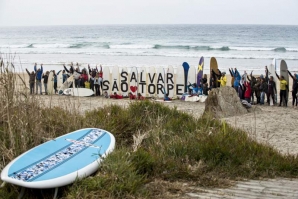 DEZENAS DE SURFISTAS MANIFESTARAM-SE EM SÃO TORPES