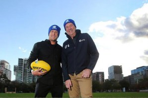 Mick Fanning com Neale Daniher,