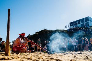PRIMEIRO DIA DO RIP CURL PRO BELLS BEACH MARCADO POR FALTA DE ONDAS