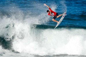 Dia curtinho no Rio Pro aquece ambiente em Saquarema