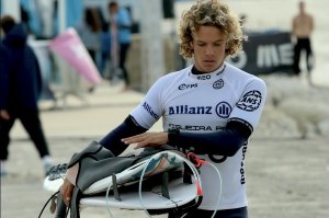 O Futuro do surf em Portugal - "Sinto que tenho tido um grande apoio familiar" Francisco Mittermeyer