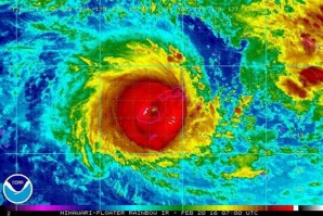 CICLONE WINSTON ARRASA ILHAS FIJI