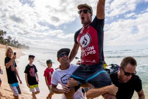 Soli Bailey vence QS3000 em Pipe e passa para a frente do ranking do QS.