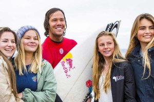 Jordy Smith cada vez mais o perfeito candidato à vitória em J-Bay.