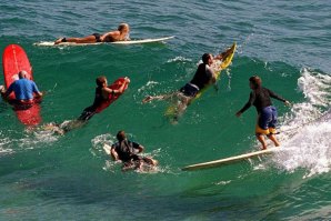 Quando o crowd aumenta, as coisas tendem a aquecer nos picos californianos. 