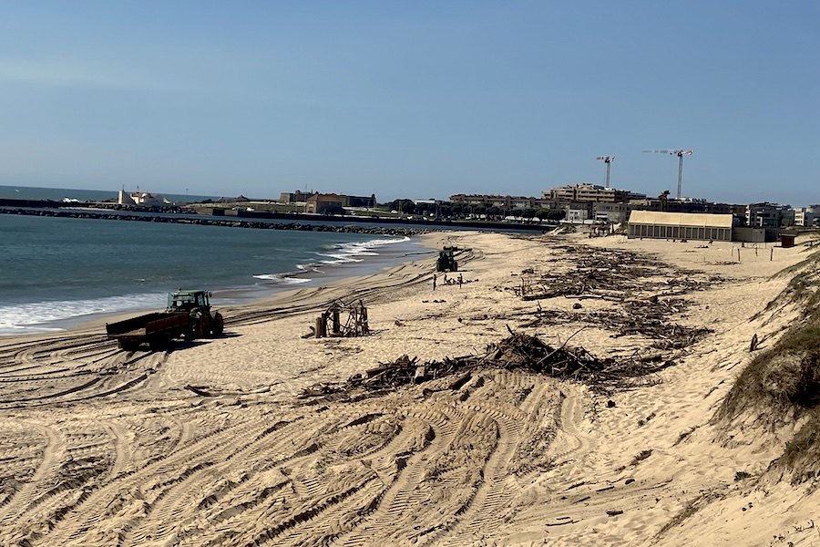 Munícipio de Vila do Conde dá o exemplo e avança com limpeza das suas praias