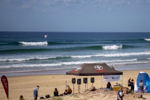 Line up em Port Stephens