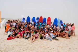 SURF INCLUSIVO NO DIA MUNDIAL DA CRIANÇA