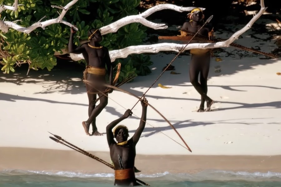 Frame do Documentário North Sentinel Island: A Private Paradise