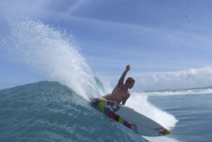 IAN WALSH NAS ‘BOMBAS’ DO OCEANO ÍNDICO