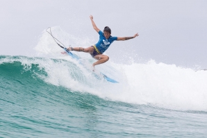 SILVANA LIMA BRILHA COM O PRIMEIRO &#039;10&#039; DO ANO - QUARTOS DE FINAL DECIDIDOS NO ROXY PRO