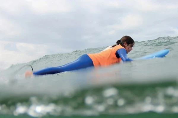 Campeã do mundo invisual: Marta Paço dá lição de vida no Pulsar do Surf