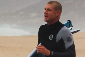 MICK FANNING SACODE PRESSÃO COM UM VÍDEO DA SURFTOTAL